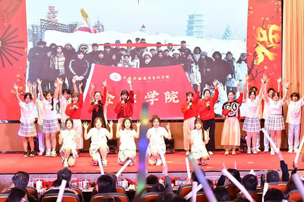 盯盘:凯淳股份均线盘中黄金交叉