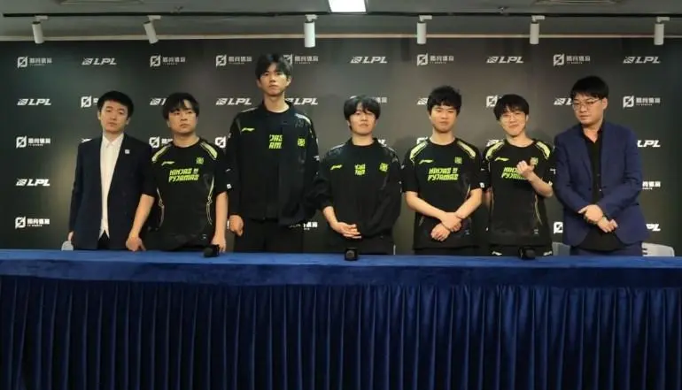[LPL群访]Rookie：haichao打得很好还赢了BLG，以挑战者心态跟他交手
